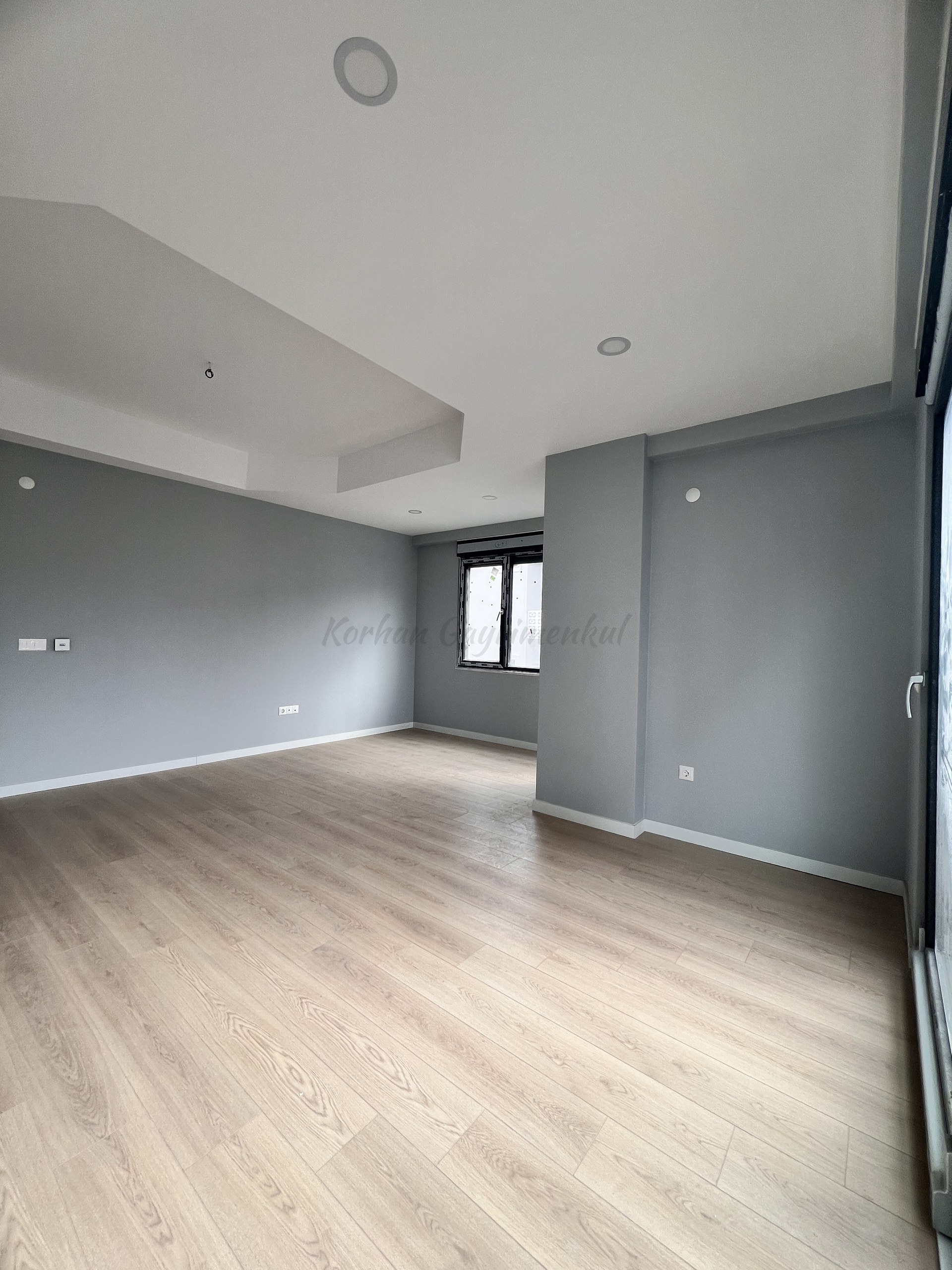 GÖZTEPE BAĞDAT CADDESİNE YÜRÜME MESAFESİNDE BALKONLU 90M2 NET3+1