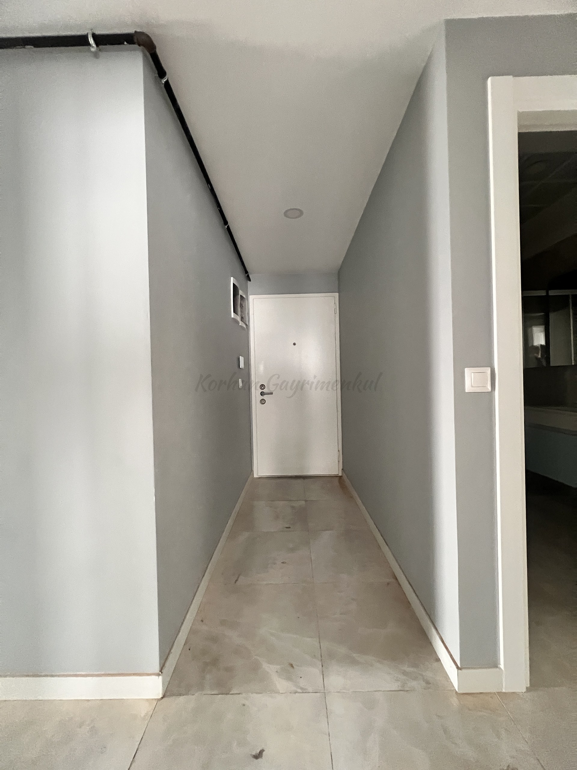 GÖZTEPE BAĞDAT CADDESİNE YÜRÜME MESAFESİNDE BALKONLU 90M2 NET3+1