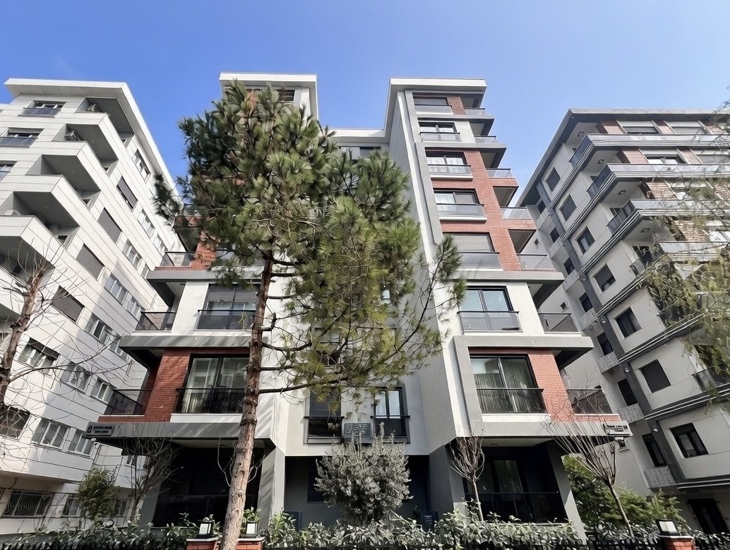GÖZTEPE BAĞDAT CADDESİNE YÜRÜME MESAFESİNDE BALKONLU 90M2 NET3+1