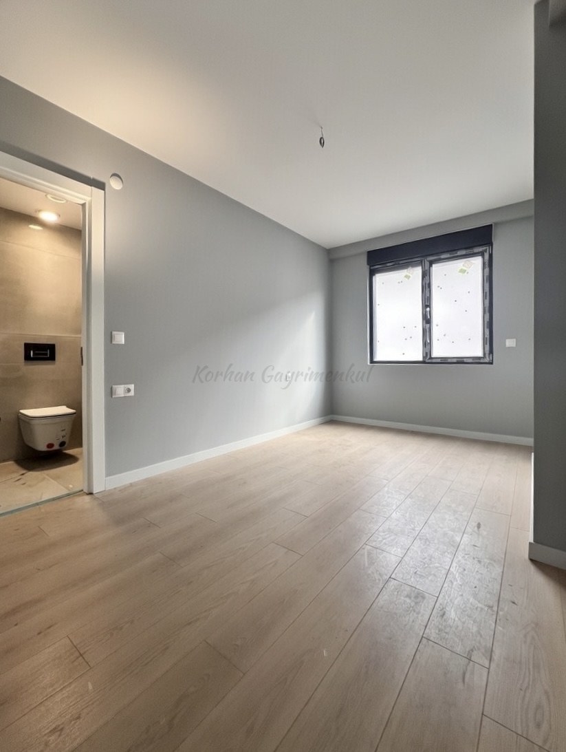 GÖZTEPE BAĞDAT CADDESİNE YÜRÜME MESAFESİNDE BALKONLU 90M2 NET3+1