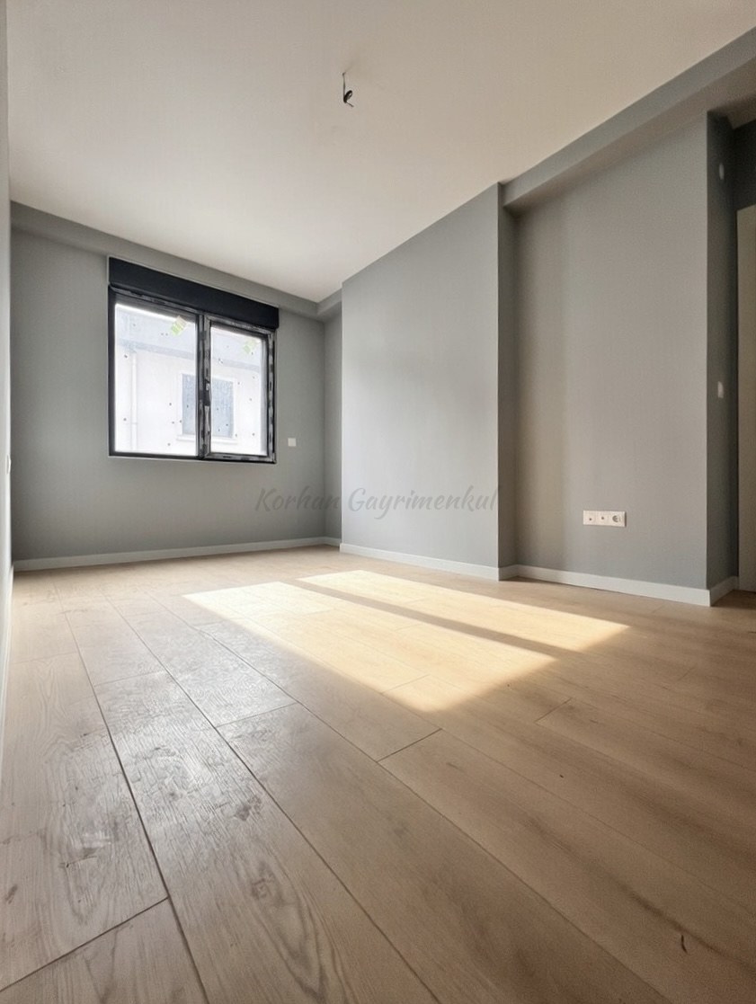 GÖZTEPE BAĞDAT CADDESİNE YÜRÜME MESAFESİNDE BALKONLU 90M2 NET3+1