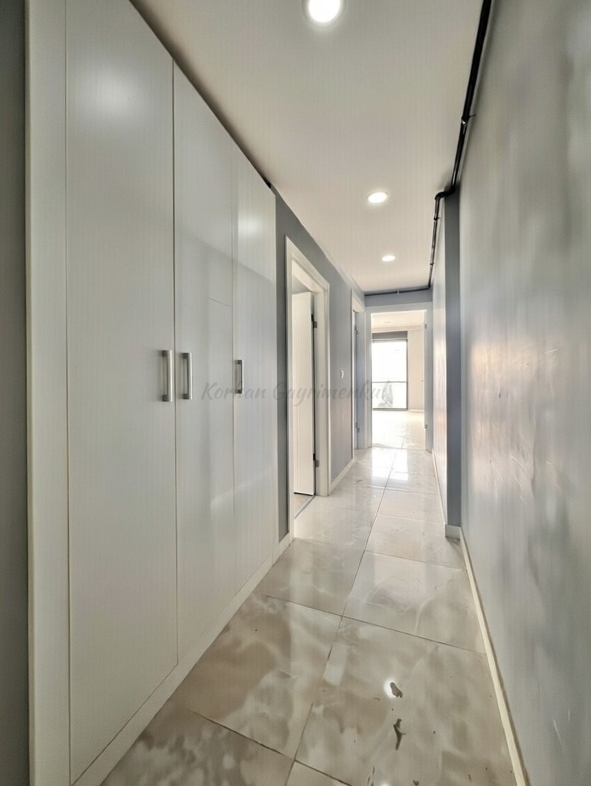 GÖZTEPE BAĞDAT CADDESİNE YÜRÜME MESAFESİNDE BALKONLU 90M2 NET3+1