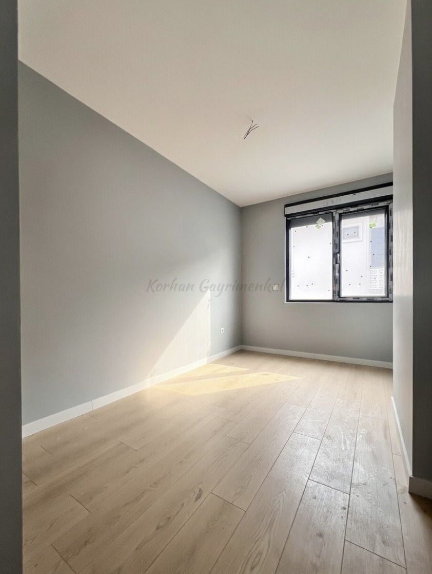 GÖZTEPE BAĞDAT CADDESİNE YÜRÜME MESAFESİNDE BALKONLU 90M2 NET3+1
