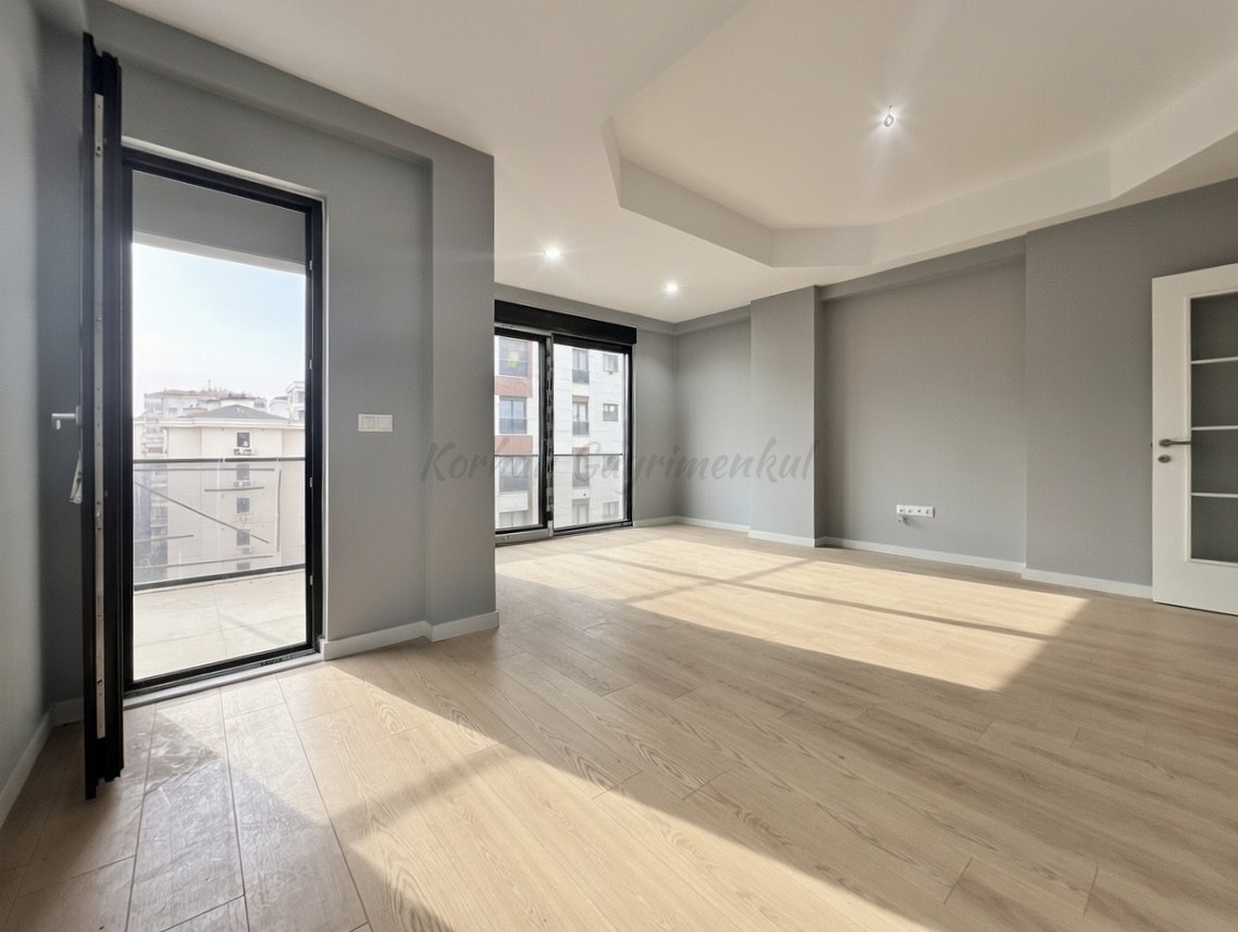 GÖZTEPE BAĞDAT CADDESİNE YÜRÜME MESAFESİNDE BALKONLU 90M2 NET3+1