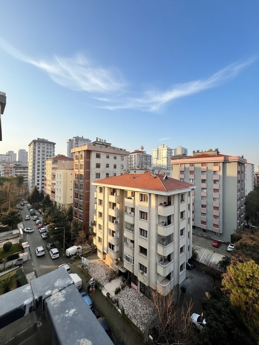 GÖZTEPE BAĞDAT CADDESİNE YÜRÜME MESAFESİNDE BALKONLU 90M2 NET3+1