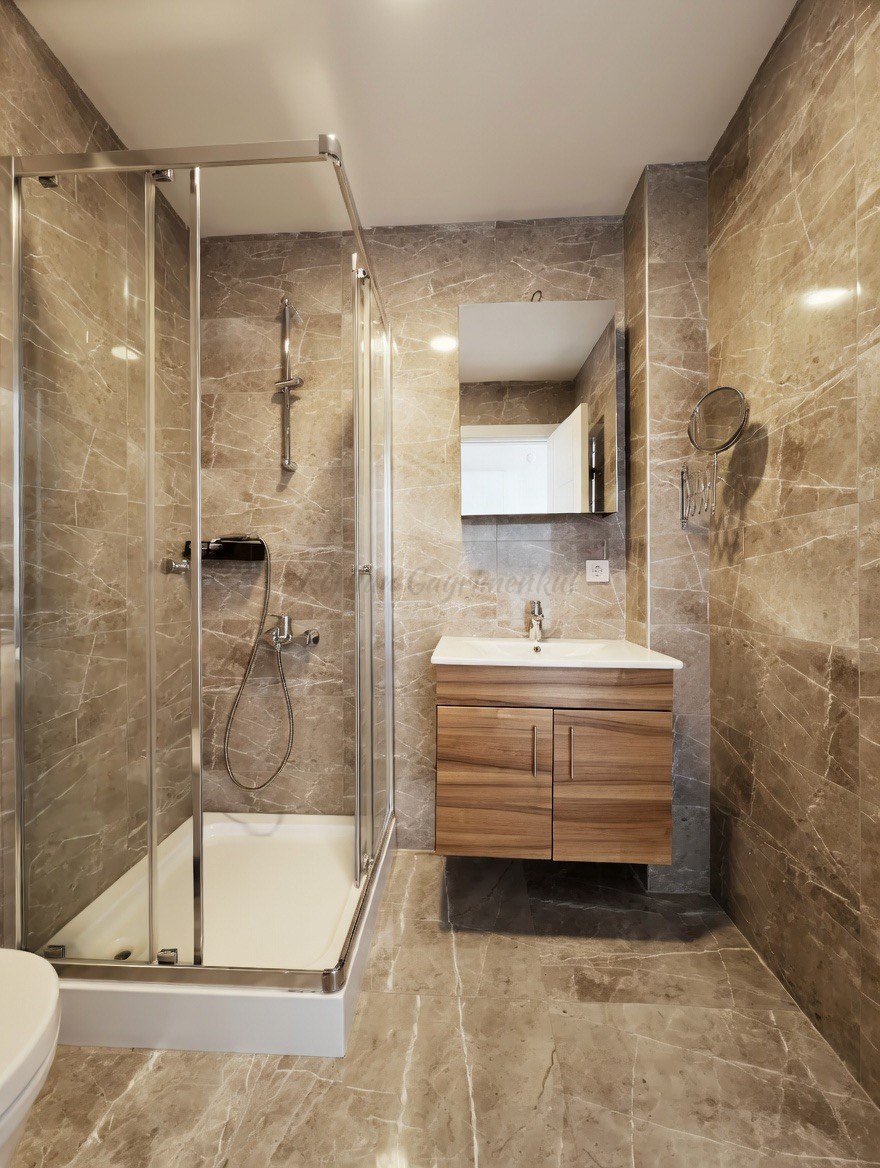 CADDEBOSTAN SAHİLDE CKM'YE KOMŞU BALKONLU 105M2 NET 3+1