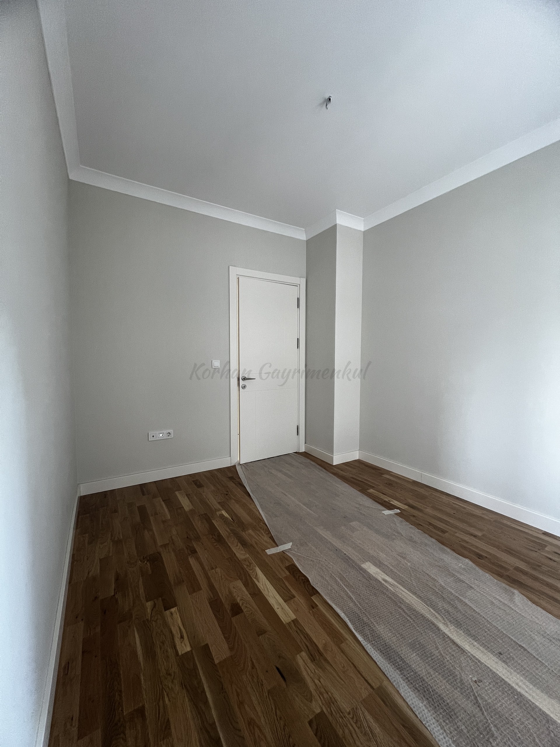 CADDEBOSTAN BAĞDAT CADDESİNE ÇOK YAKIN 115M2 NET 3+1 SIFIR