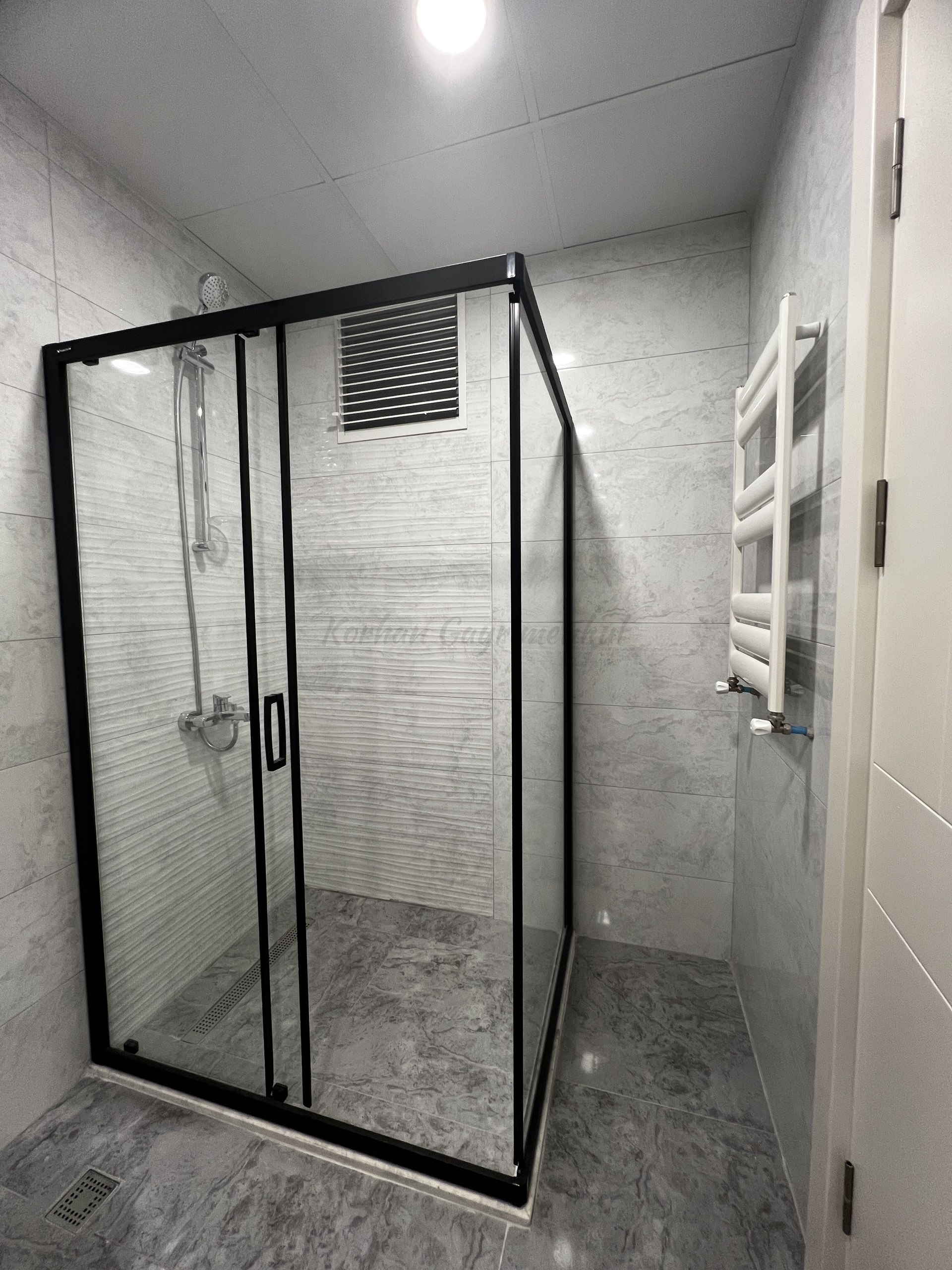 CADDEBOSTAN BAĞDAT CADDESİNE ÇOK YAKIN 115M2 NET 3+1 SIFIR