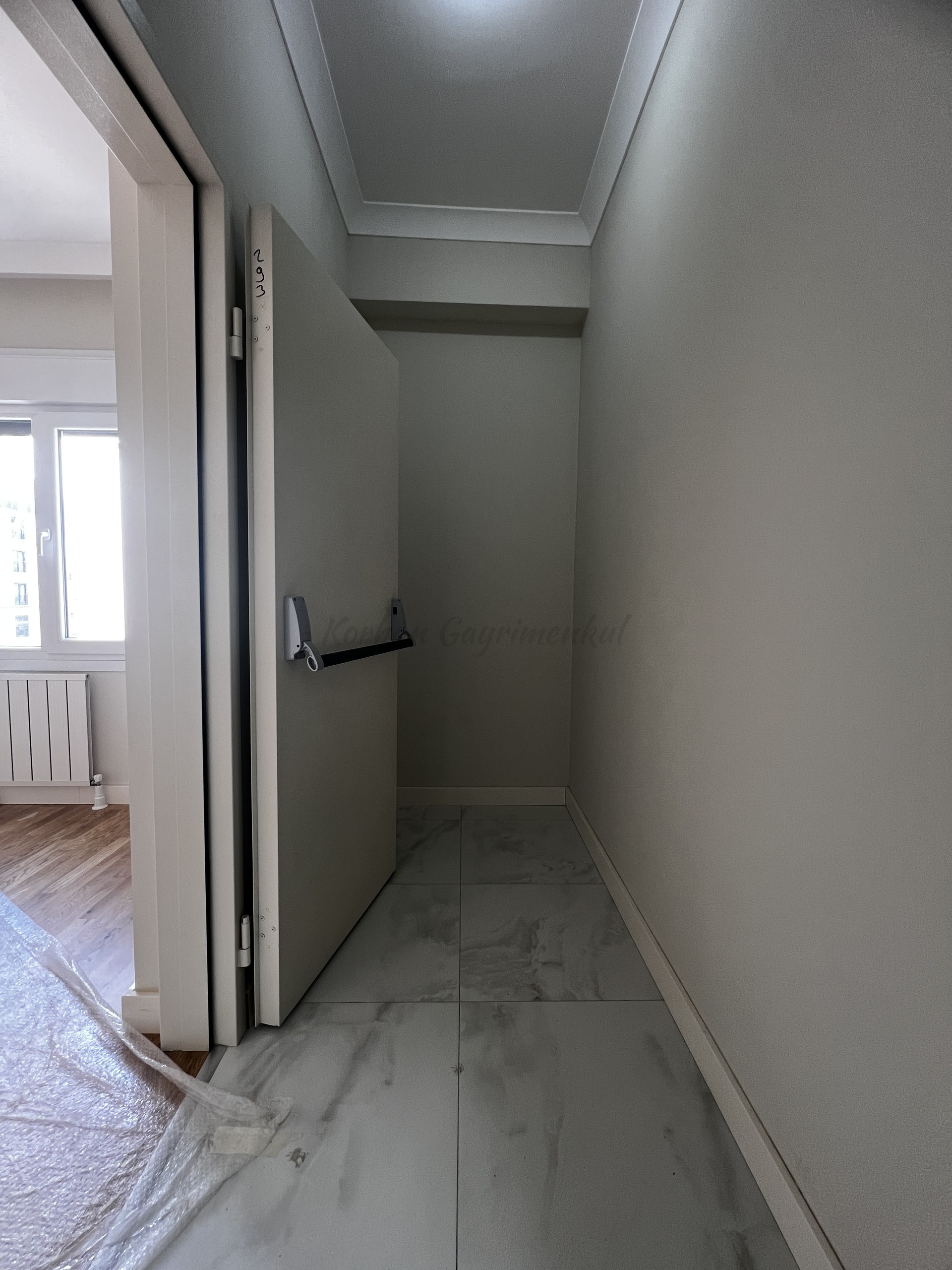 CADDEBOSTAN BAĞDAT CADDESİNE ÇOK YAKIN 115M2 NET 3+1 SIFIR