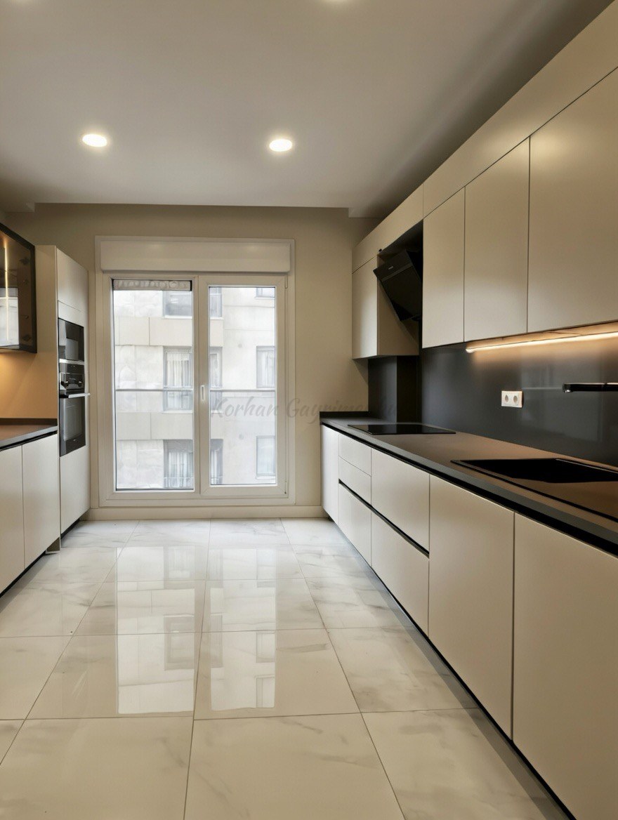 CADDEBOSTAN BAĞDAT CADDESİNE ÇOK YAKIN 115M2 NET 3+1 SIFIR
