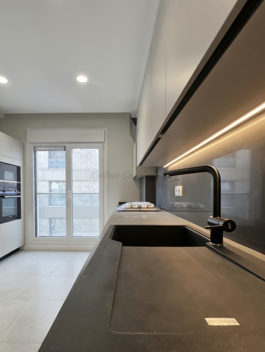 CADDEBOSTAN BAĞDAT CADDESİNE ÇOK YAKIN 115M2 NET 3+1 SIFIR