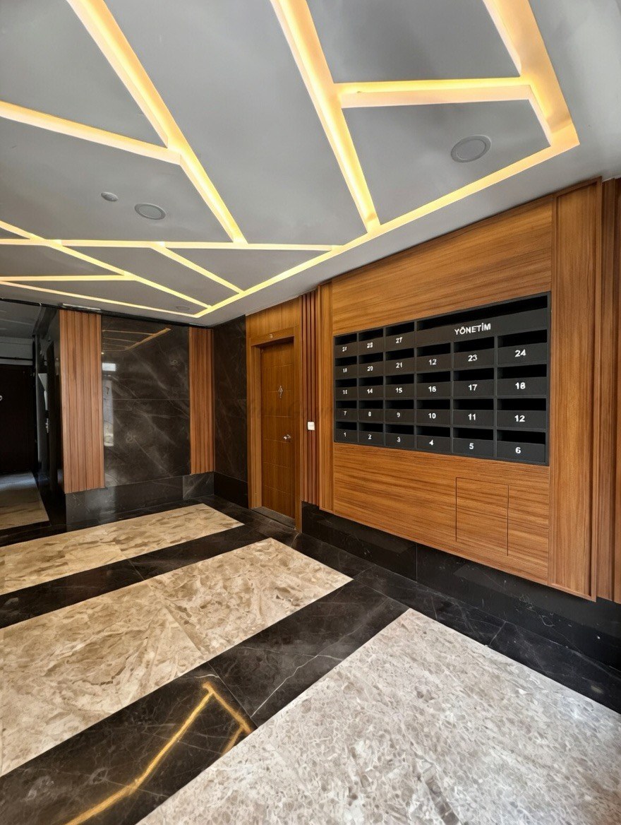 CADDEBOSTAN BAĞDAT CADDESİNE ÇOK YAKIN 115M2 NET 3+1 SIFIR