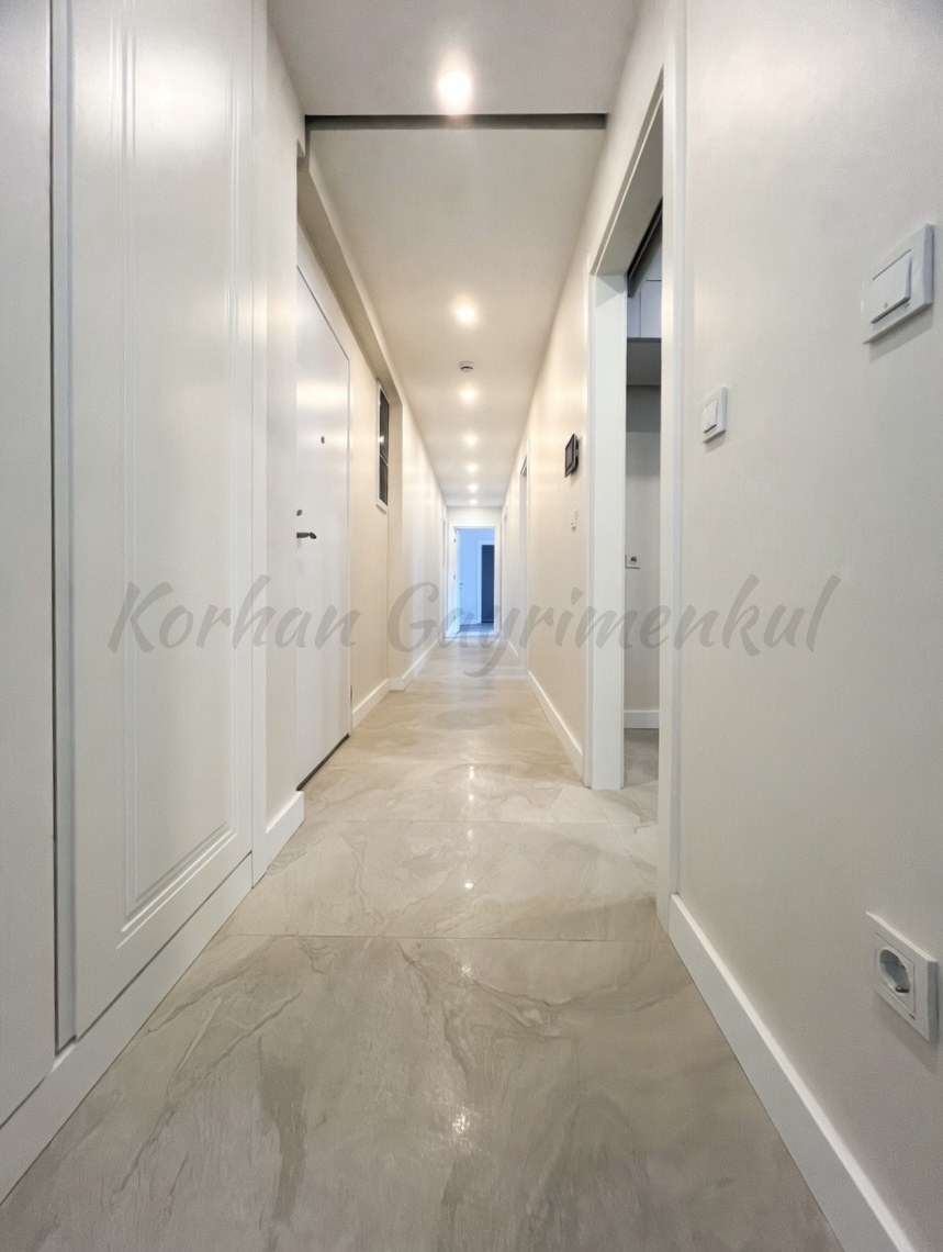 CADDEBOSTAN BAĞDAT CADDESİNE YÜRÜME MESAFESİNDE 105 M2 NET 3+1 SIFIR