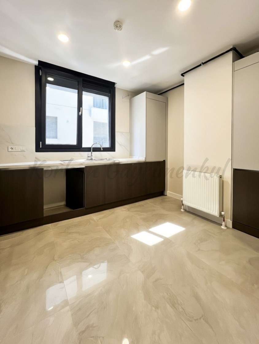 CADDEBOSTAN BAĞDAT CADDESİNE YÜRÜME MESAFESİNDE 105 M2 NET 3+1 SIFIR