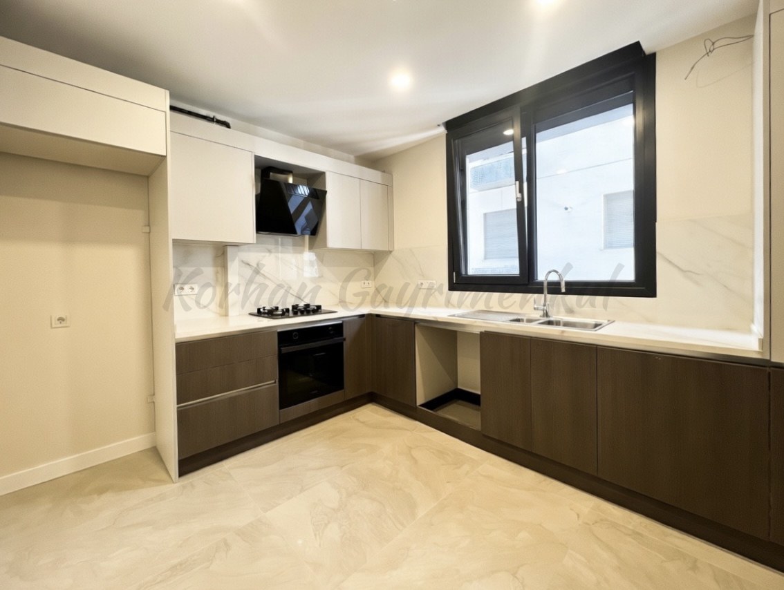 CADDEBOSTAN BAĞDAT CADDESİNE YÜRÜME MESAFESİNDE 105 M2 NET 3+1 SIFIR