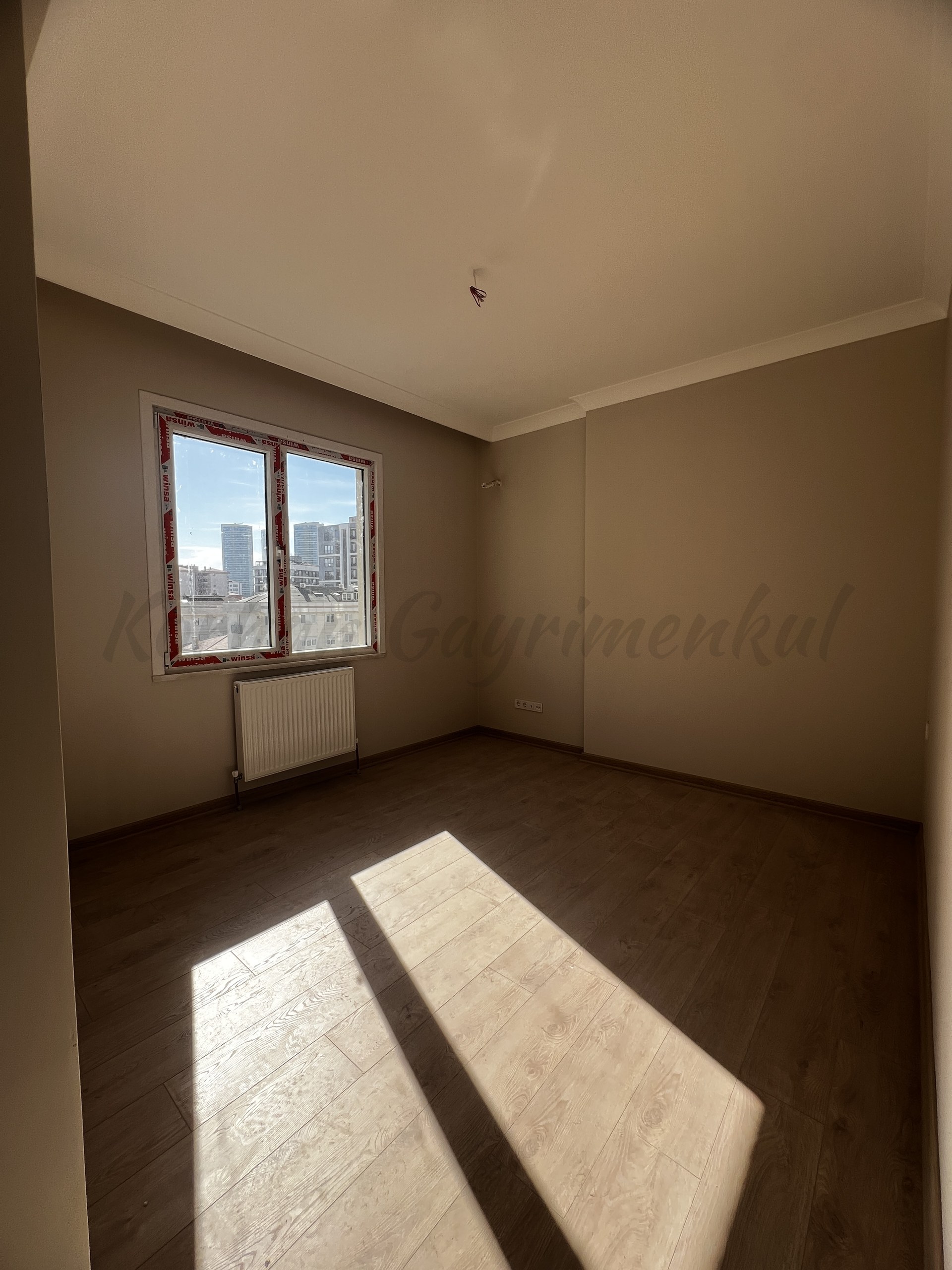 GÖZTEPE'NİN EN GÜVENİLİR SOKAĞINDA 80M2 NET 3+1 SIFIR"
