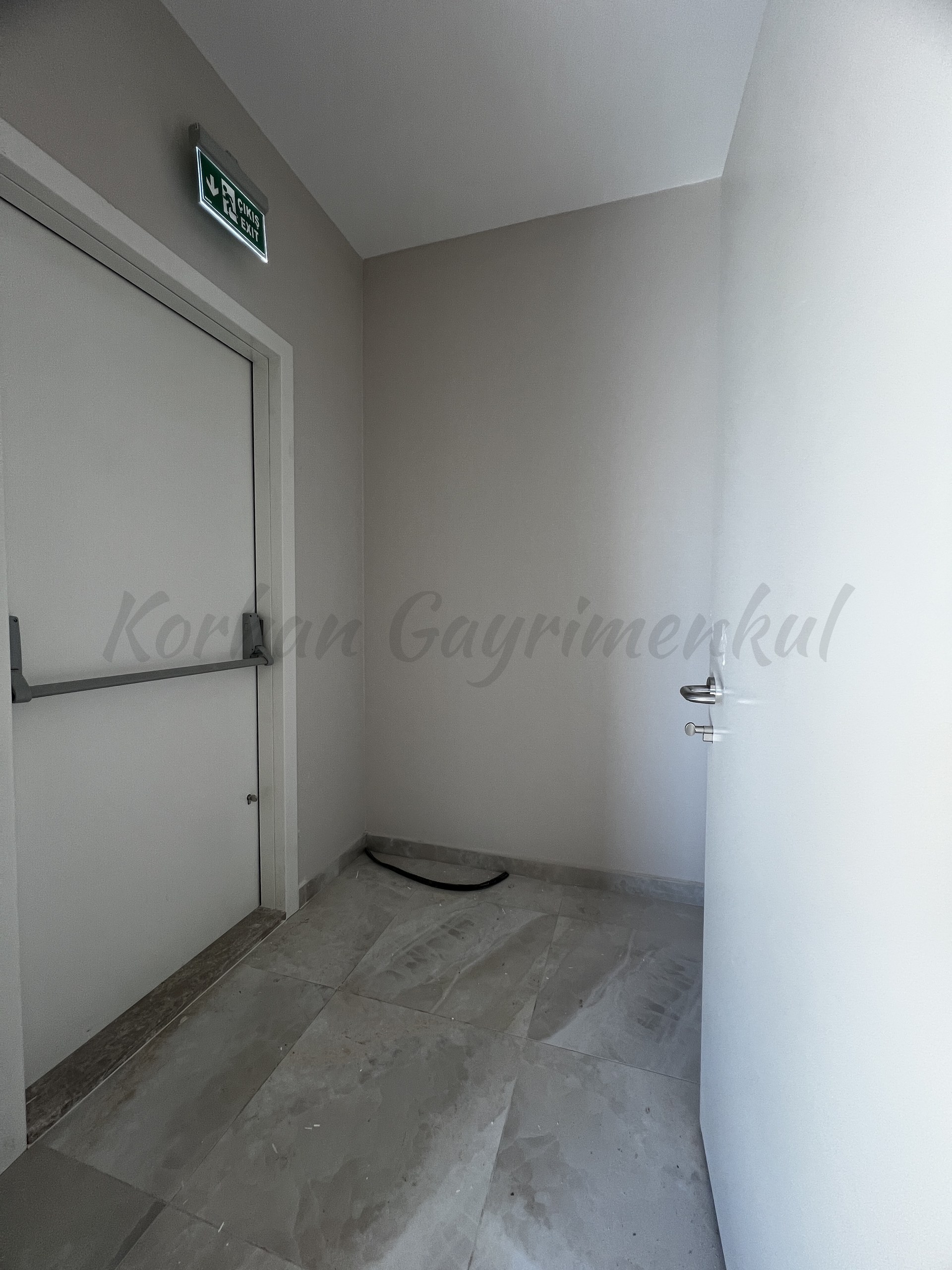 GÖZTEPE'NİN EN GÜVENİLİR SOKAĞINDA 80M2 NET 3+1 SIFIR"