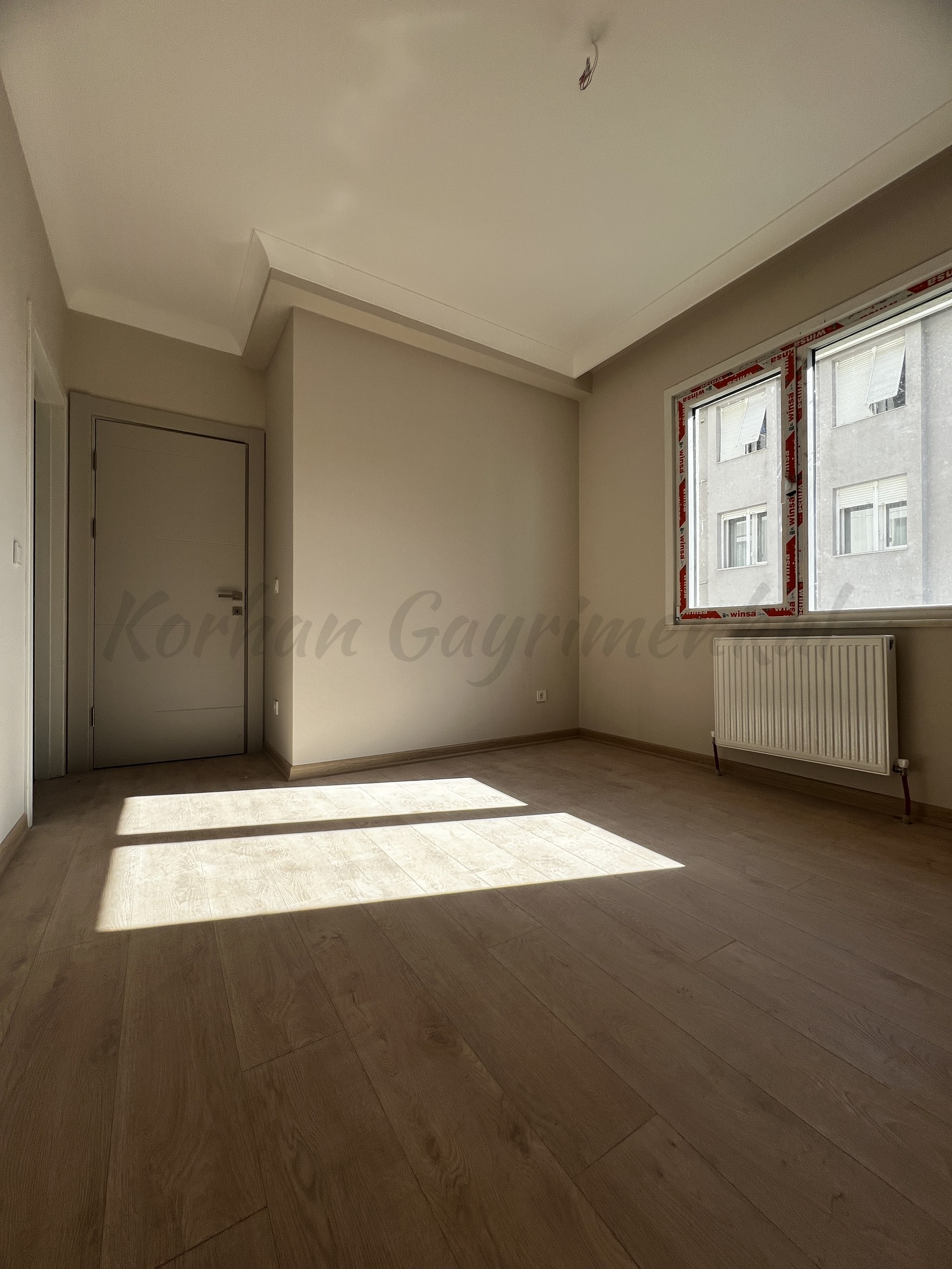 GÖZTEPE'NİN EN GÜVENİLİR SOKAĞINDA 80M2 NET 3+1 SIFIR"