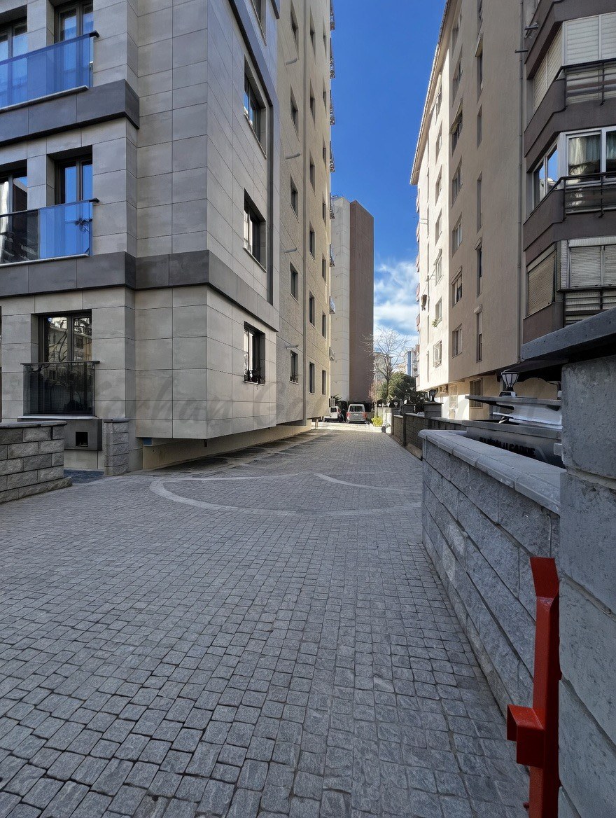 GÖZTEPE'NİN EN GÜVENİLİR SOKAĞINDA 80M2 NET 3+1 SIFIR"