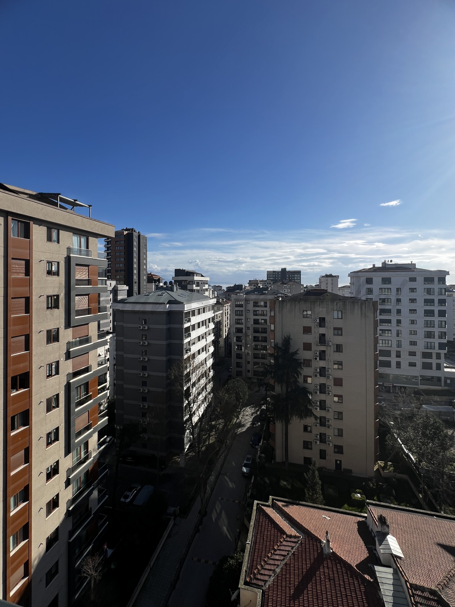 GÖZTEPE İSTANYON CADDESİNE 2. BİNADA 99M2 NET 3+1 SIFIR