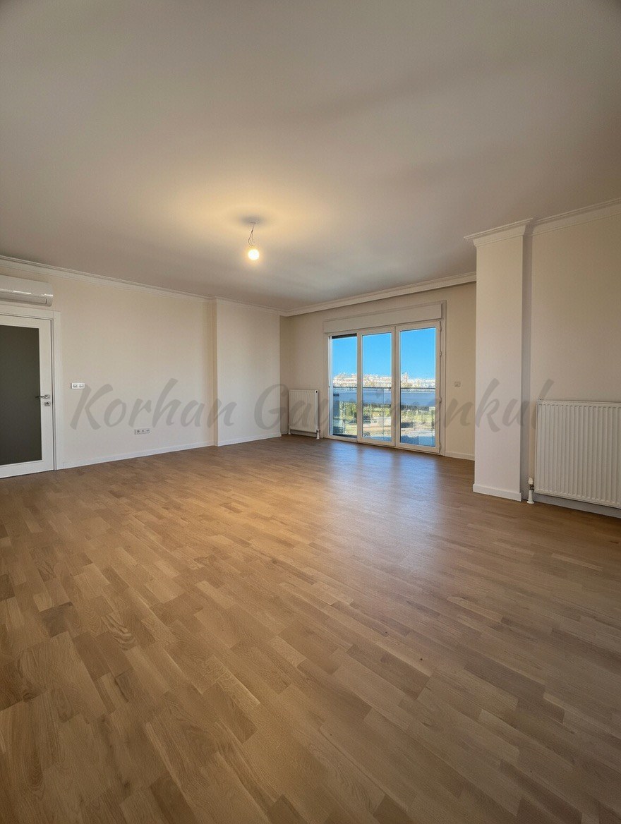 GÖZTEPE İSTANYON CADDESİNE 2. BİNADA 99M2 NET 3+1 SIFIR