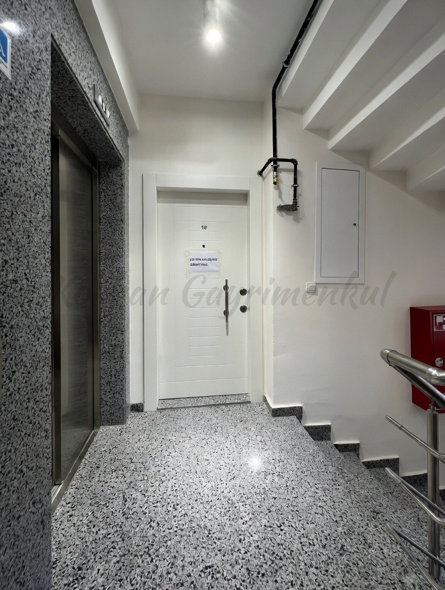 GÖZTEPE İSTANYON CADDESİNE 2. BİNADA 99M2 NET 3+1 SIFIR