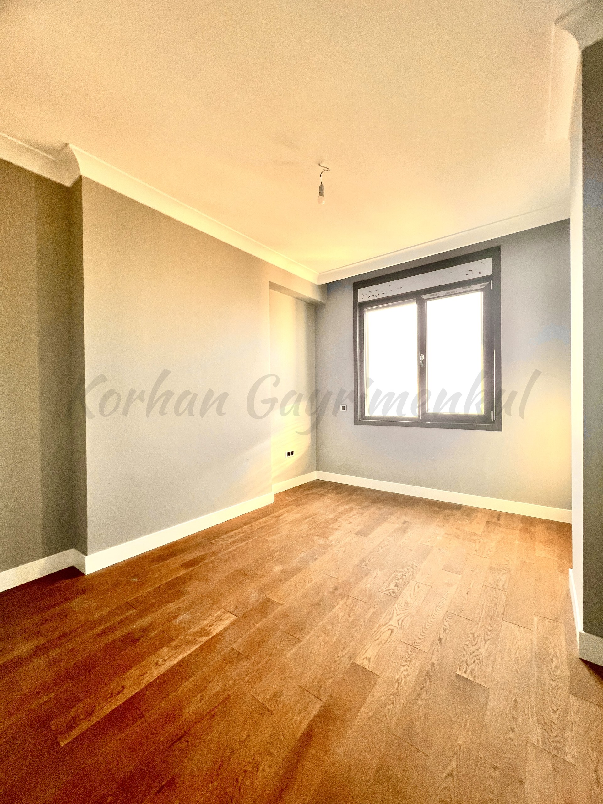 CADDEBOSTAN SAHİLDE DENZ MANZARALI 365m2 5+1 ÇİFT TERASLI DUBLEX