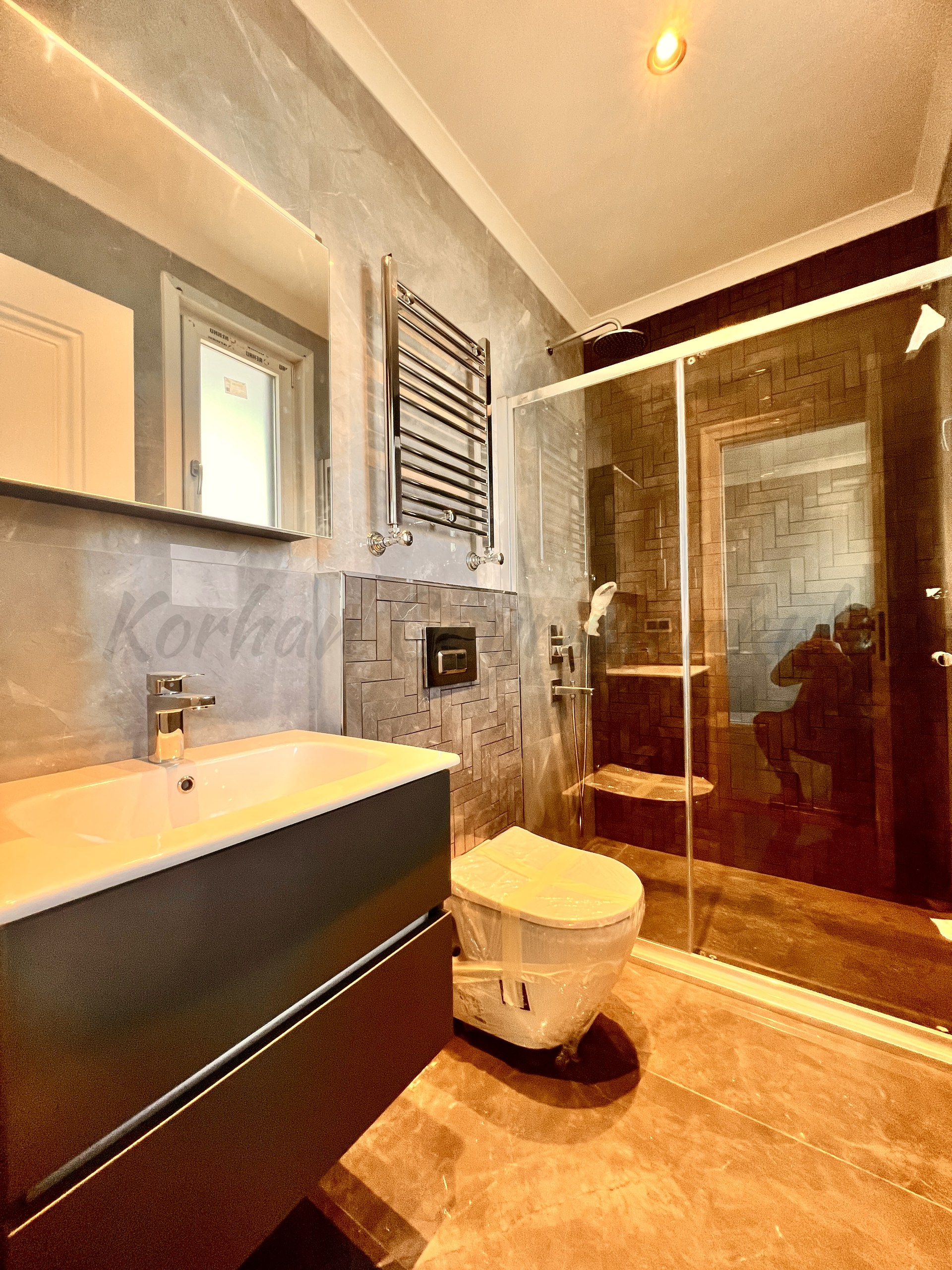 CADDEBOSTAN SAHİLDE DENZ MANZARALI 365m2 5+1 ÇİFT TERASLI DUBLEX