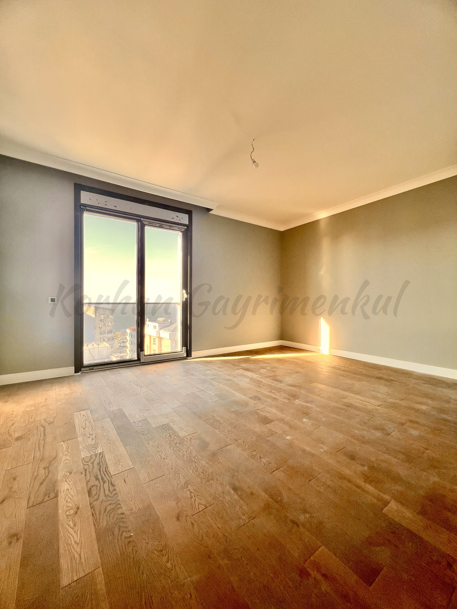 CADDEBOSTAN SAHİLDE DENZ MANZARALI 365m2 5+1 ÇİFT TERASLI DUBLEX
