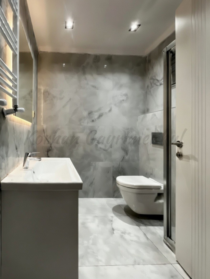 CADDEBOSTAN SAHİLDE PARKA YAKIN GİRİŞ KAT 42M2 NET 1+1 SIFIR
