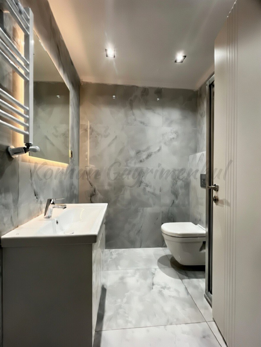 CADDEBOSTAN SAHİLDE PARKA YAKIN GİRİŞ KAT 42M2 NET 1+1 SIFIR