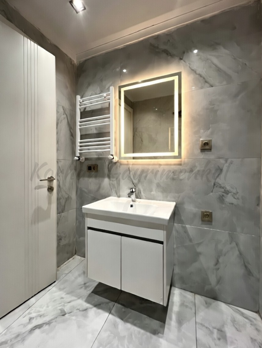 CADDEBOSTAN SAHİLDE PARKA YAKIN GİRİŞ KAT 42M2 NET 1+1 SIFIR