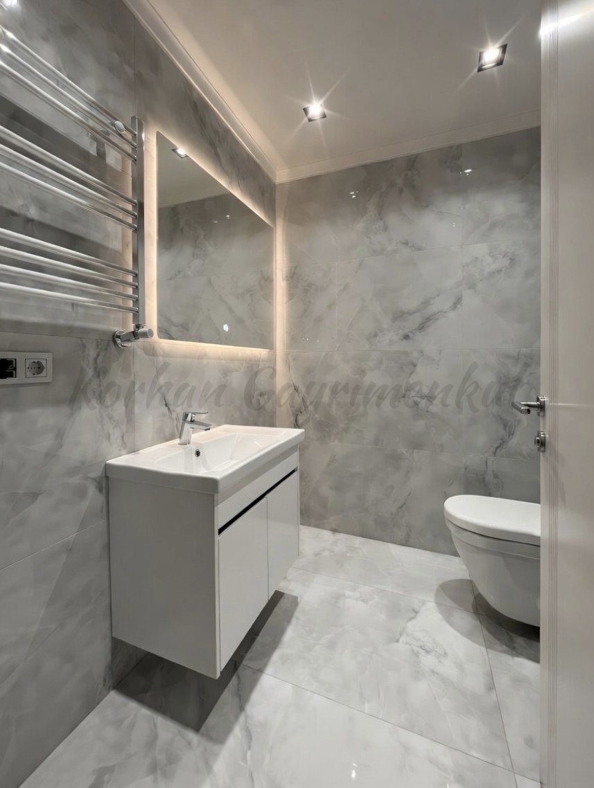 CADDEBOSTAN SAHİLDE PARKA YAKIN GİRİŞ KAT 42M2 NET 1+1 SIFIR