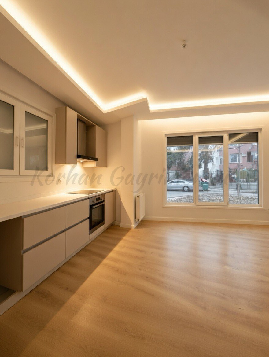 CADDEBOSTAN SAHİLDE PARKA YAKIN GİRİŞ KAT 42M2 NET 1+1 SIFIR