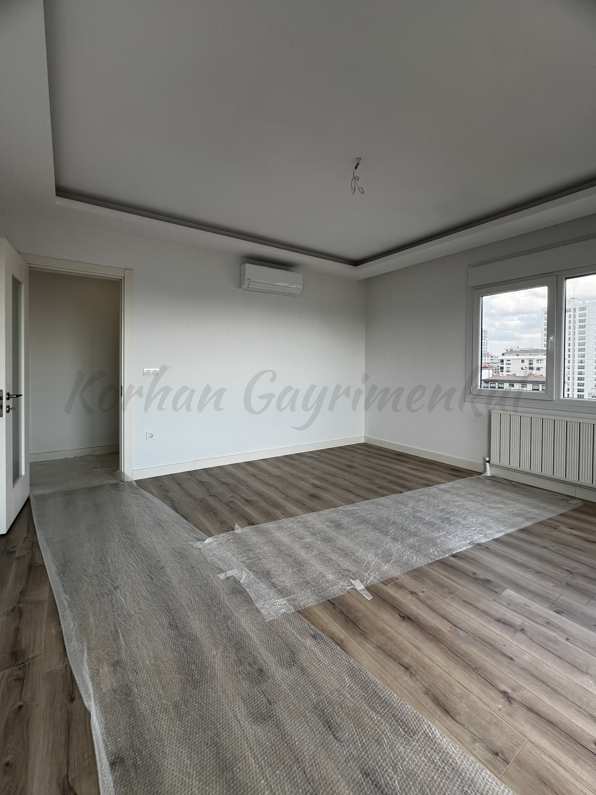 CADDEBOSTAN BAĞDATA ÇOK YAKIN DENİZ MANZARALI 87M2 2+1 BALKONLU SIFIR