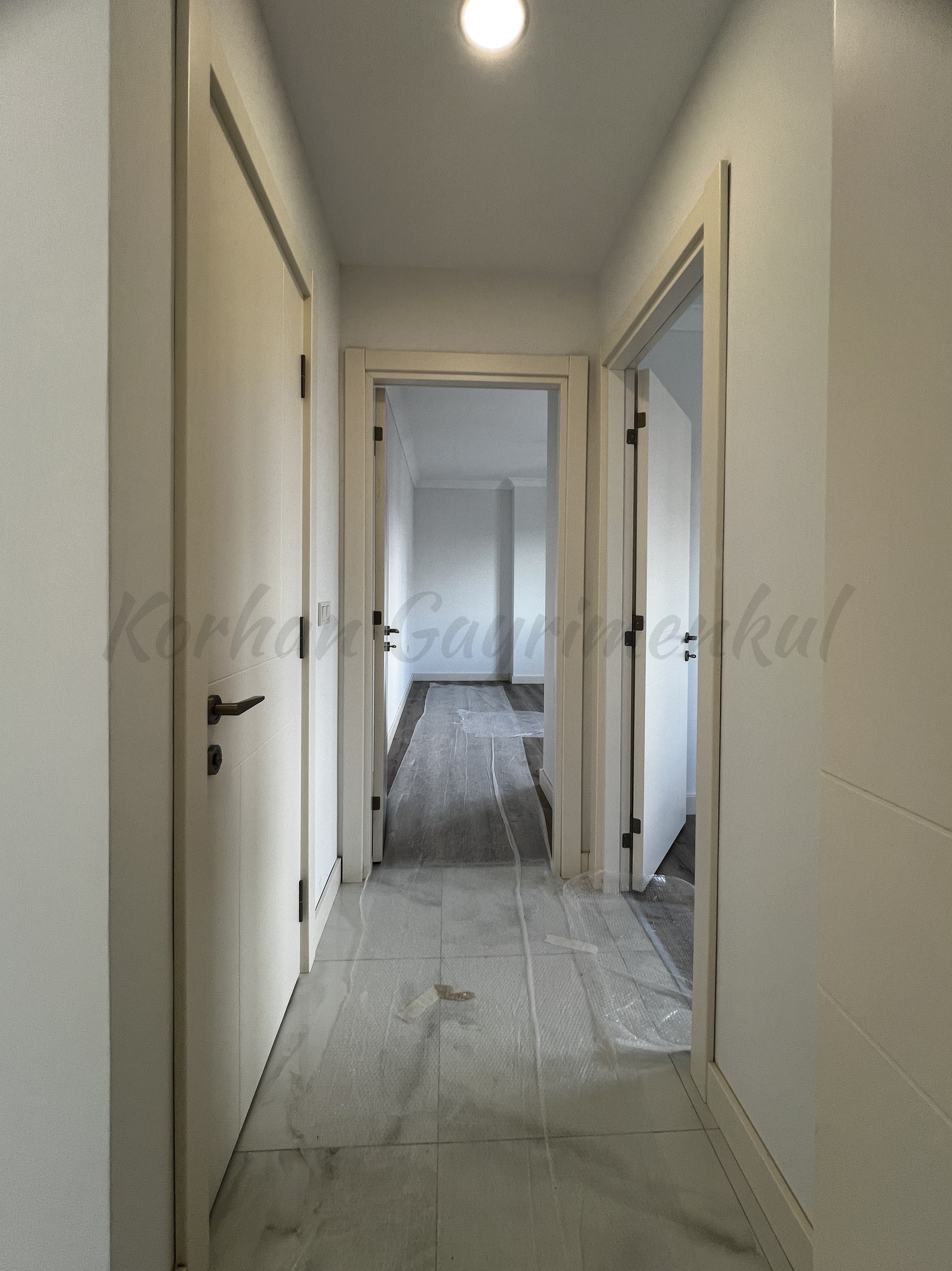 CADDEBOSTAN BAĞDATA ÇOK YAKIN DENİZ MANZARALI 87M2 2+1 BALKONLU SIFIR