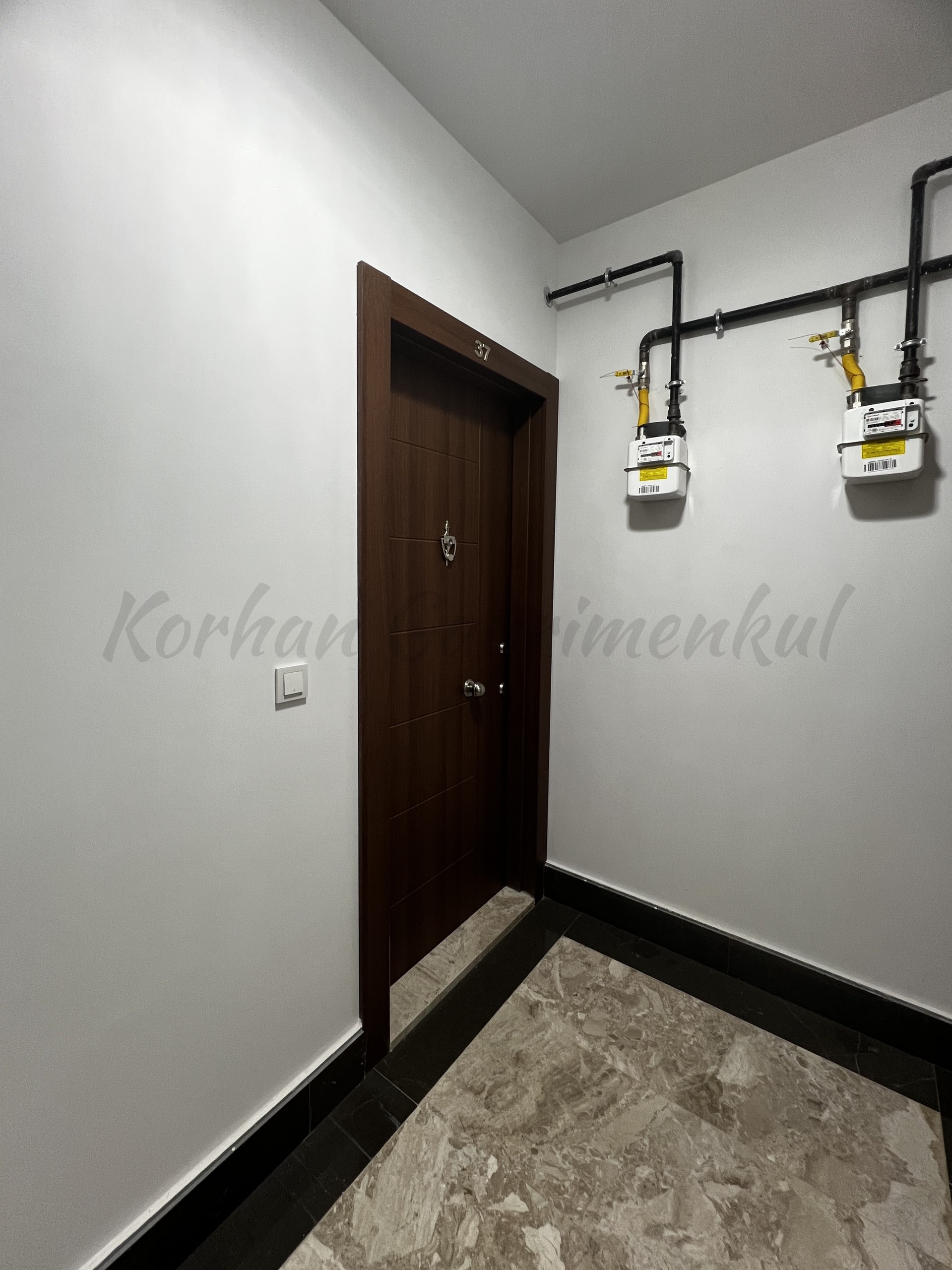 CADDEBOSTAN BAĞDATA ÇOK YAKIN DENİZ MANZARALI 87M2 2+1 BALKONLU SIFIR