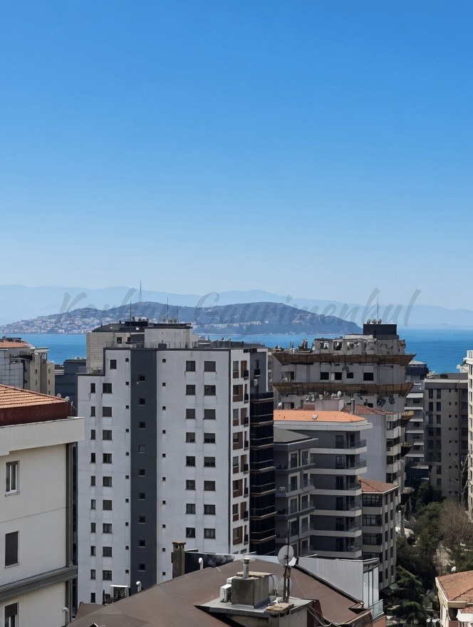 CADDEBOSTAN BAĞDATA ÇOK YAKIN DENİZ MANZARALI 87M2 2+1 BALKONLU SIFIR