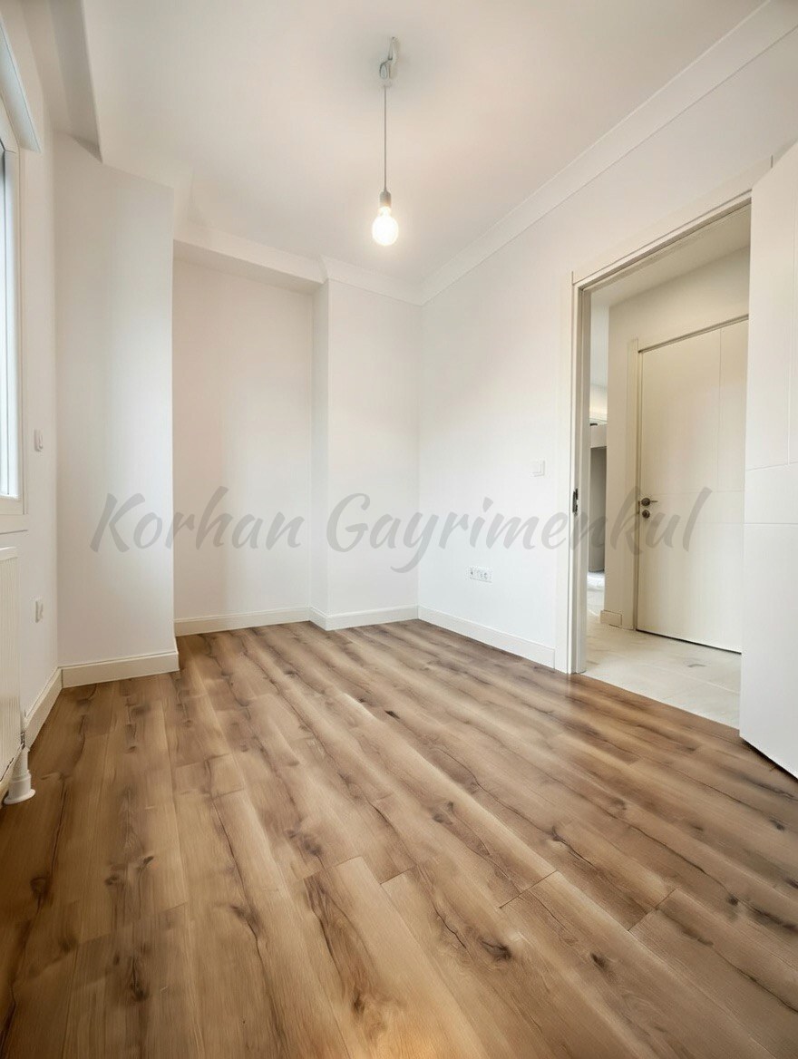 CADDEBOSTAN BAĞDATA ÇOK YAKIN DENİZ MANZARALI 87M2 2+1 BALKONLU SIFIR