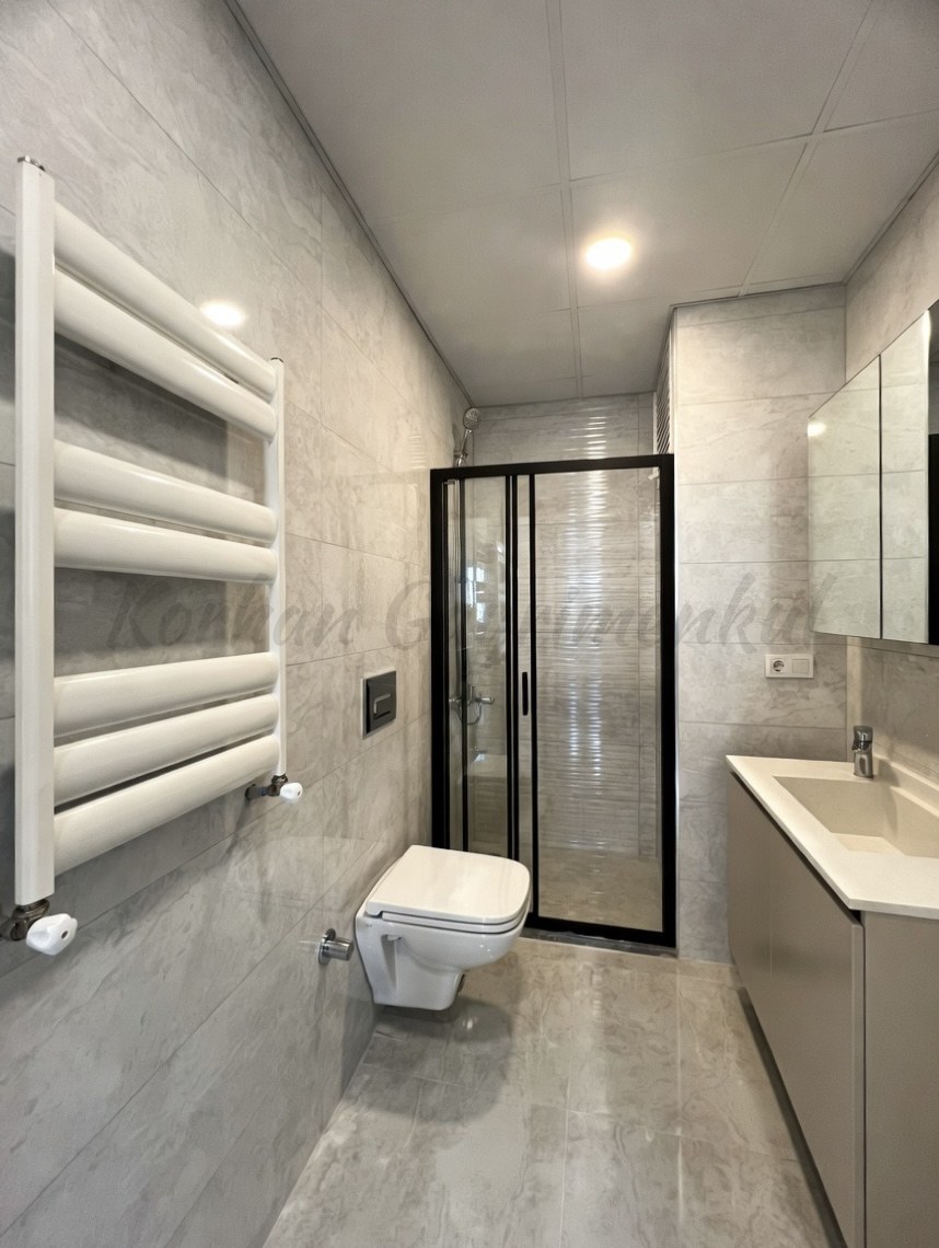 CADDEBOSTAN BAĞDATA ÇOK YAKIN DENİZ MANZARALI 87M2 2+1 BALKONLU SIFIR