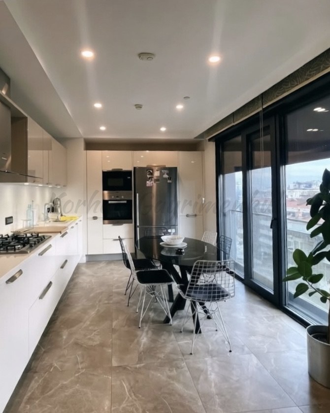 CADDEBOSTAN BAĞDAT CADDESİNDE 172m2 BRÜT 145m2 NET 4+1 A PLUS KALİTEDE REZİDANS