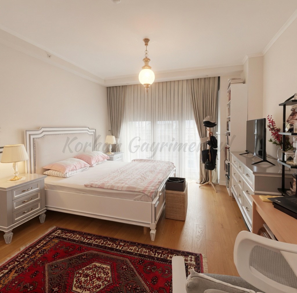CADDEBOSTAN BAĞDAT CADDESİNDE 172m2 BRÜT 145m2 NET 4+1 A PLUS KALİTEDE REZİDANS