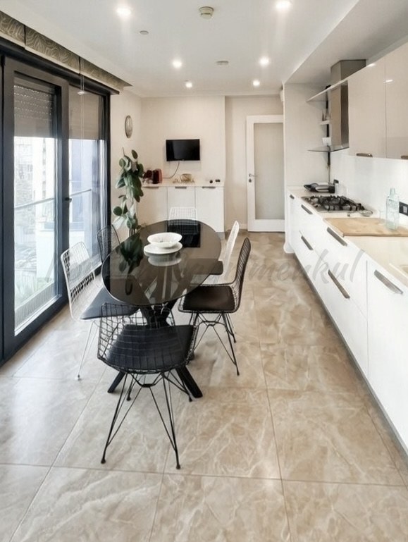 CADDEBOSTAN BAĞDAT CADDESİNDE 172m2 BRÜT 145m2 NET 4+1 A PLUS KALİTEDE REZİDANS