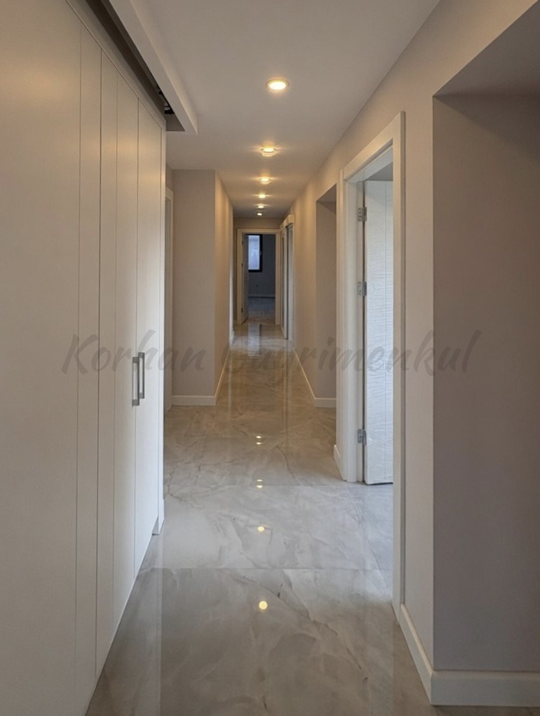 CADDEBOSTAN BAĞDATA 3.BİNADA 178m2 BRÜT 161m2 NET 4+1 BALKONLU