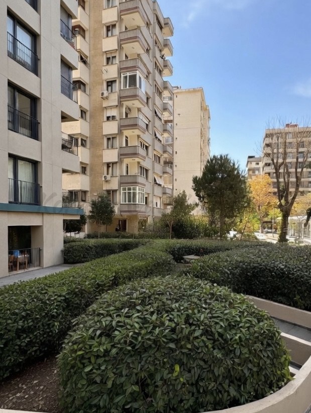 CADDEBOSTAN BAĞDATA 3.BİNADA 178m2 BRÜT 161m2 NET 4+1 BALKONLU