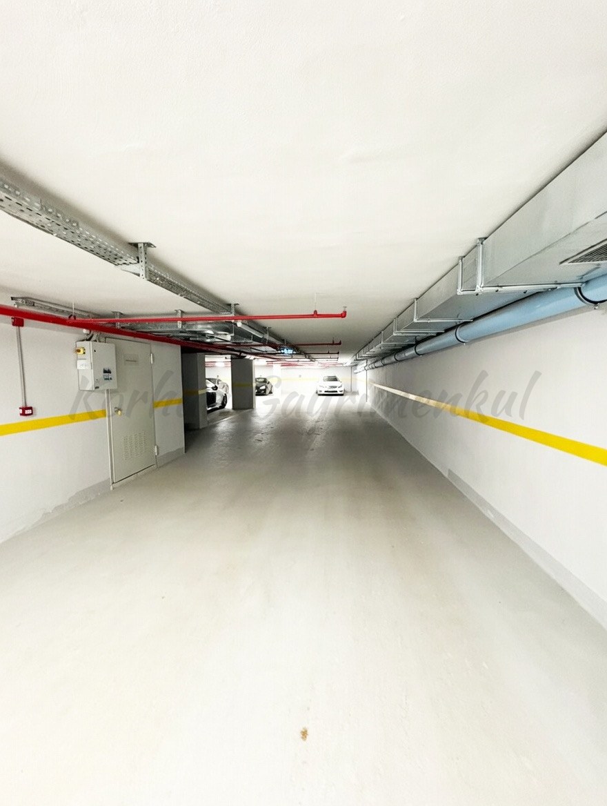 CADDEBOSTAN BAĞDATA 3.BİNADA 178m2 BRÜT 161m2 NET 4+1 BALKONLU
