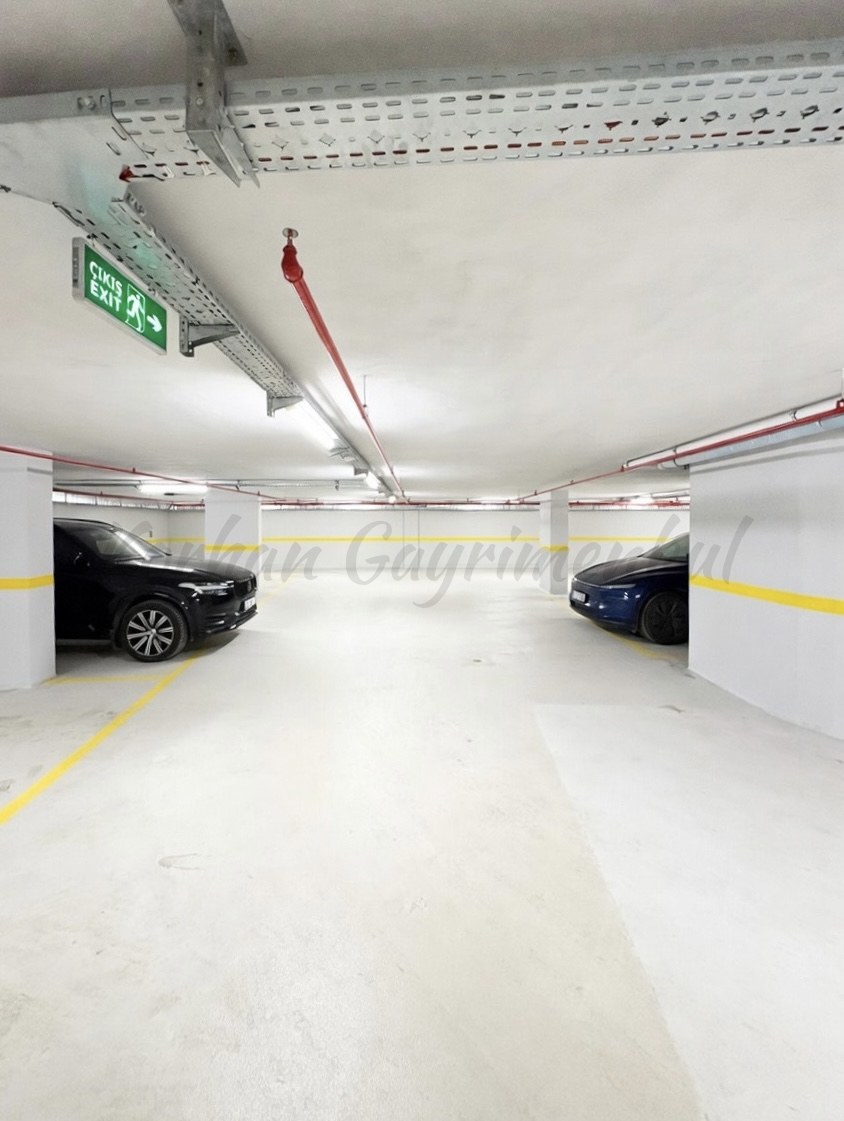 CADDEBOSTAN BAĞDATA 3.BİNADA 178m2 BRÜT 161m2 NET 4+1 BALKONLU