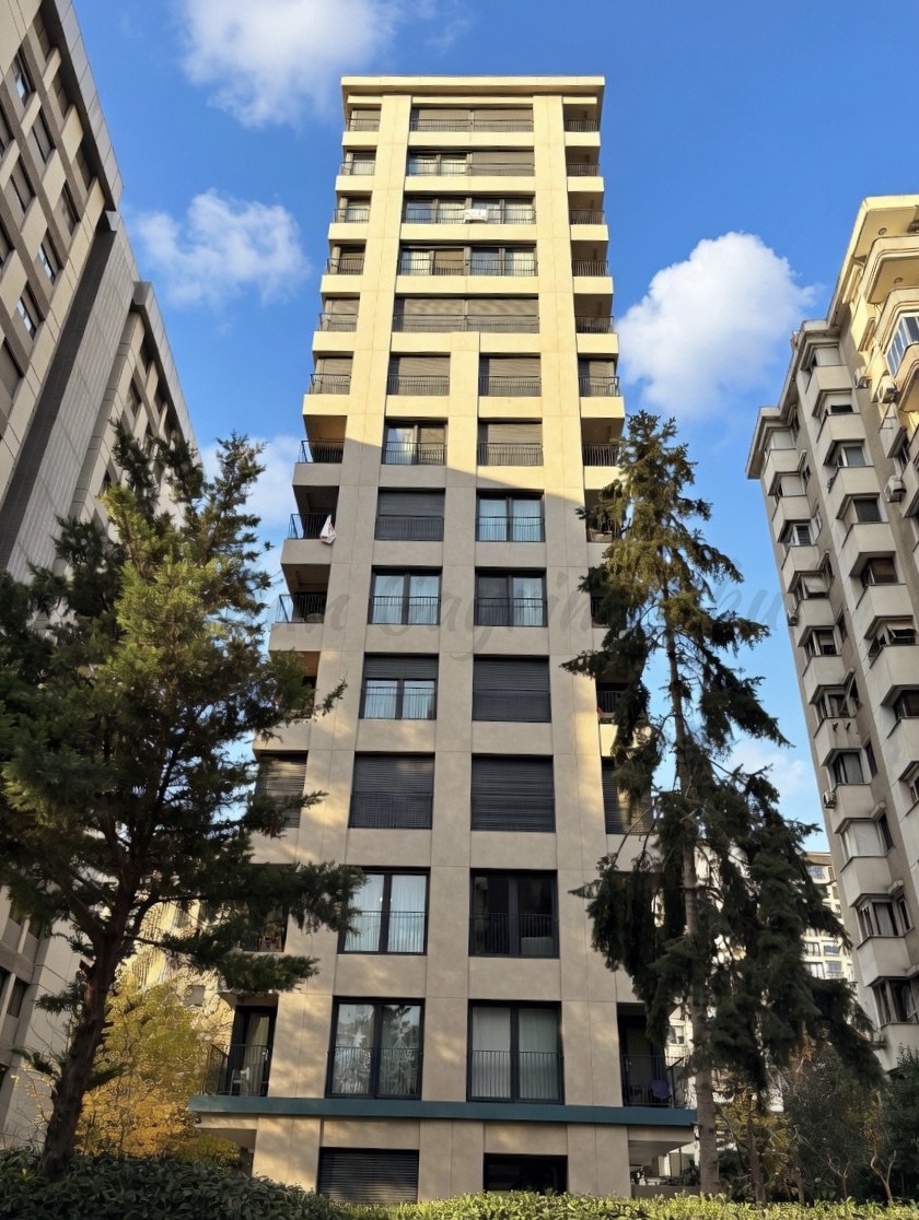 CADDEBOSTAN BAĞDATA 3.BİNADA 178m2 BRÜT 161m2 NET 4+1 BALKONLU