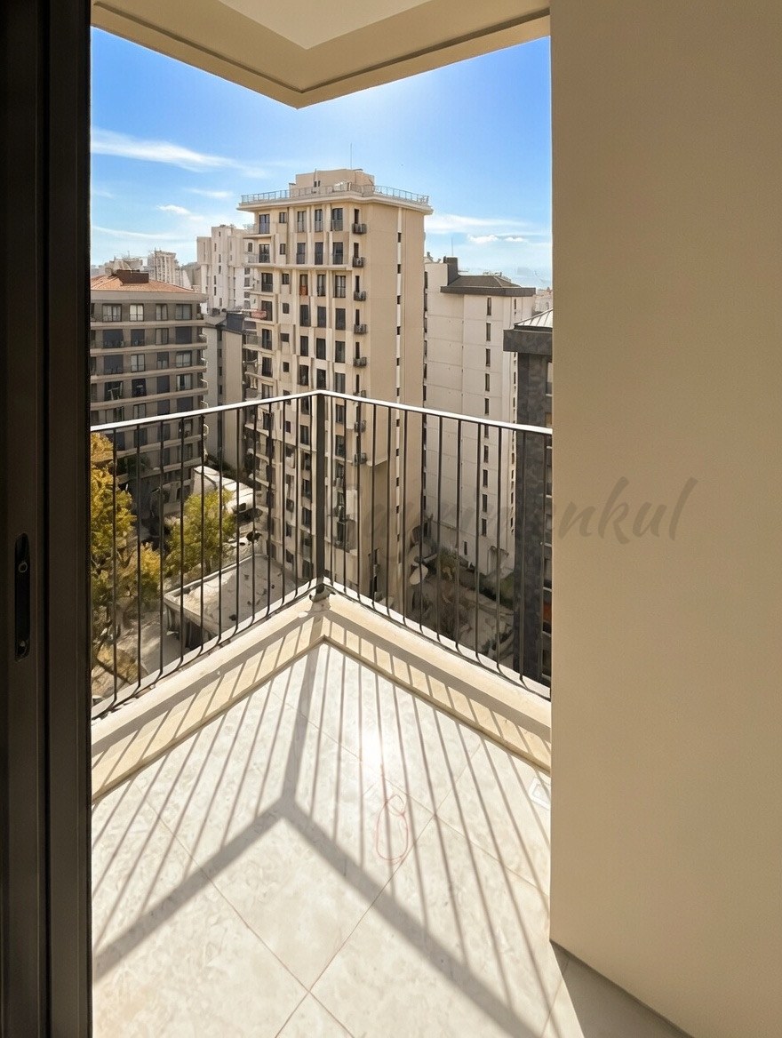 CADDEBOSTAN BAĞDATA 3.BİNADA 178m2 BRÜT 161m2 NET 4+1 BALKONLU