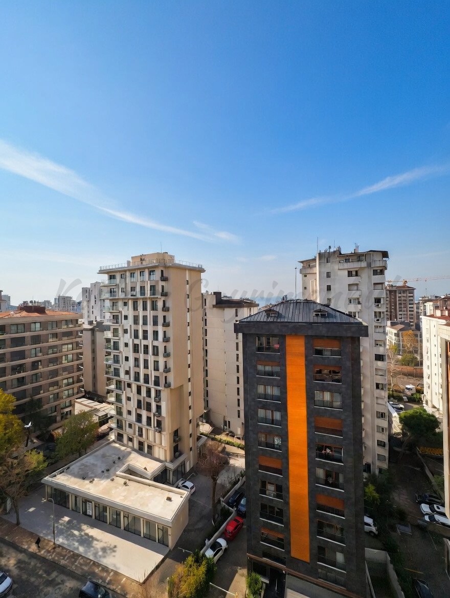 CADDEBOSTAN BAĞDATA 3.BİNADA 178m2 BRÜT 161m2 NET 4+1 BALKONLU
